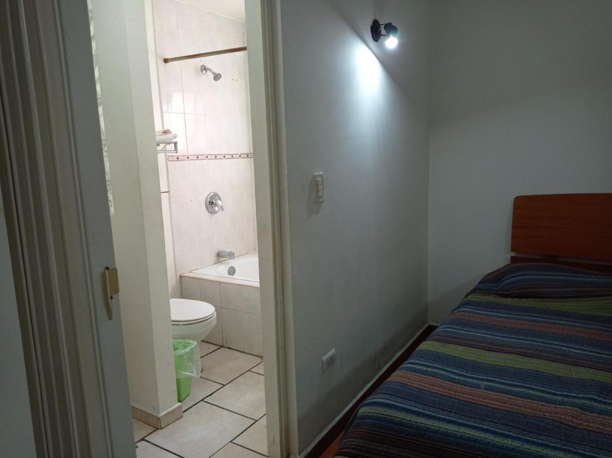 Confort Ejecutivo Suites Lindavista Guadalupe  Exteriör bild